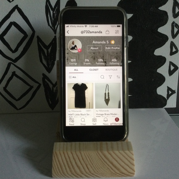 Wood Cell Holder - Picture 2 of 3